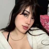 Pauline_jenners webcam model
