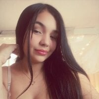 loreaniss webcam model