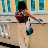 Rose_Winee's Offline Chat Room