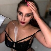 xxx_Bella's Offline Chat Room