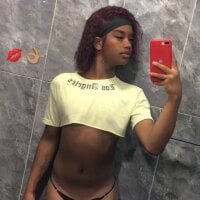 EbonyWildYou webcam