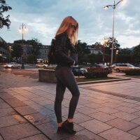 lovepaula__'s Offline Chat Room