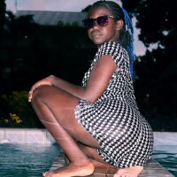 Ebony_milly's Offline Chat Room