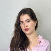 RubiQude Adlı Modelin Çevrimdışı Sohbet Odası
