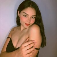 AnahyyHills_x webcam model