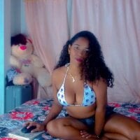 nayeisi_nicol webcam model