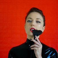 DianeArmoiz's Offline Chat Room