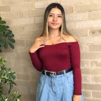 Valen_heart_v's Offline Chat Room