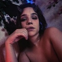 Tiny_Witch webcam model