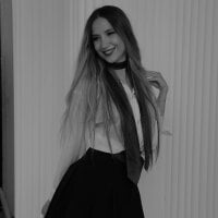 Kitten_Vibe élő XXX-chatje