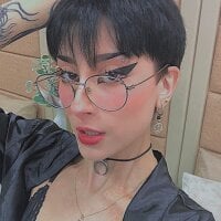 Bella_Kurogane webcam model