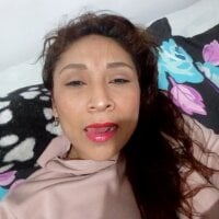 yamil02 webcam model