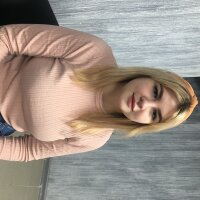 ChloeMerlot's Offline Chat Room