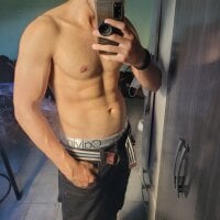 NAkedYans offline chatrum