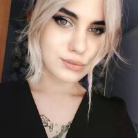 SofiaFarells' Offline Chat Room