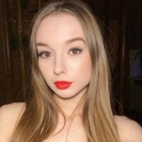 WhiteKelly webcam model
