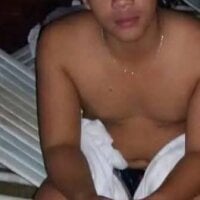 PrettyAdan05 webcam