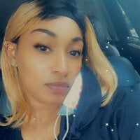 Tiafoxx's Offline Chat Room