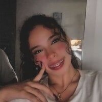Amelia_Royce