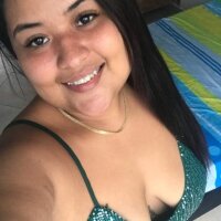 valeriaystiven's Offline Chat Room