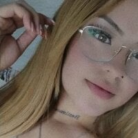 desire-blonde's Avatar Pic