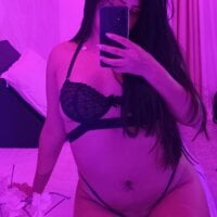 JeynsCHarm17's Offline Chat Room