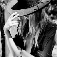 MilaFlowerss_ offline chatrum