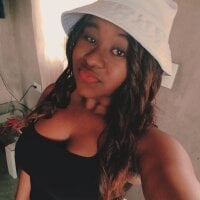 LaraBliss4