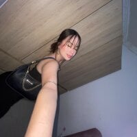 Aranza_villalobos' Offline Chat Room