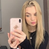 smarty_blondy webcam model