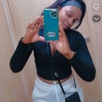 Pinkdollyg webcam model
