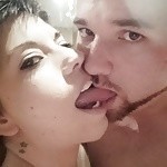 anais_rober's Offline Chat Room