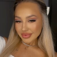 alisa_w's Avatar Pic