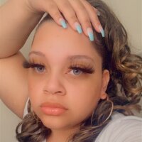 submissiveslut9898's Offline Chat Room