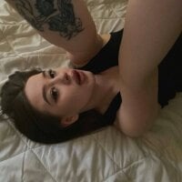 MaryDeluxe webcam model