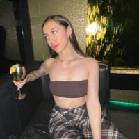leanasommer's Offline Chat Room