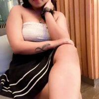 Nisha_queen675 webcam model