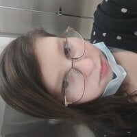 Lil_Devil_Queen_69's Offline Chat Room