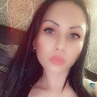 ladyred_hot's Profile Pic