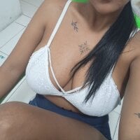 Hanna_Horny20's Offline Chat Room