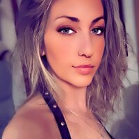Nikki_Lixxx Ruang Obrolan Offline