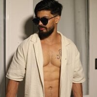 DannSaenz webcam model