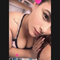 Nicolle_house22's Profile Pic