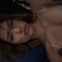 emilyxrosex's Offline Chat Room