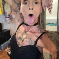 MommyMisfit webcam