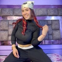 Bella_Red7