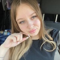 SheenaGameLive Webcam