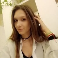 AmoraLuduss' Offline Chat Room