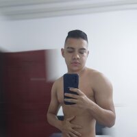 BryanjhosomHot webcam