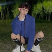 luca_frost model avatar